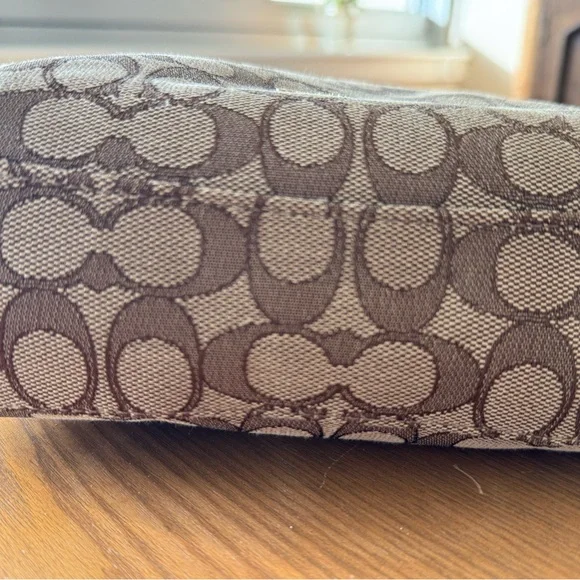 Coach Brown Signature Crossbody Bag ne - Picture 9 of 16